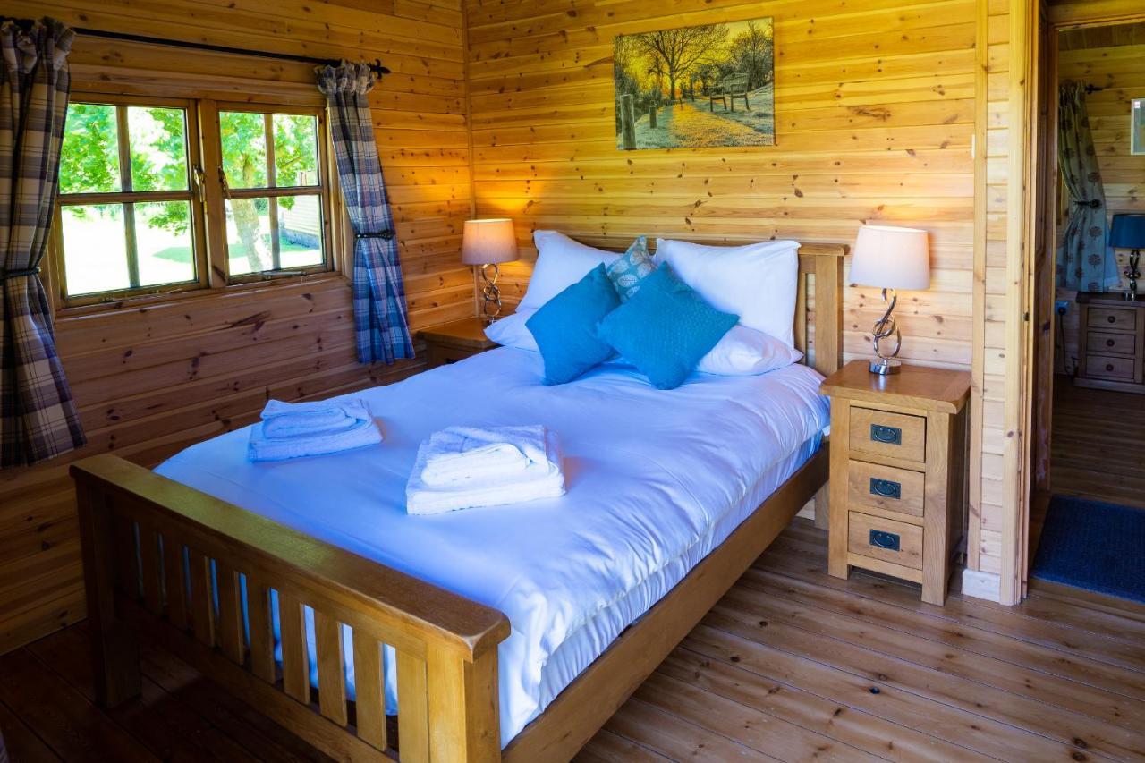 Wall Eden Farm - Luxury Log Cabins And Glamping Highbridge Extérieur photo
