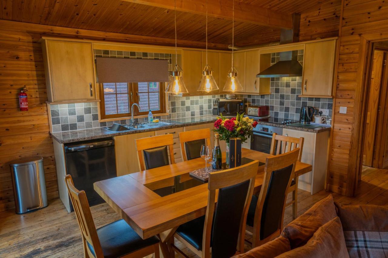 Wall Eden Farm - Luxury Log Cabins And Glamping Highbridge Extérieur photo