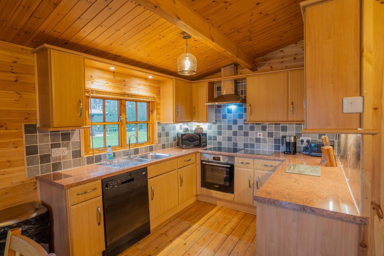 Wall Eden Farm - Luxury Log Cabins And Glamping Highbridge Extérieur photo