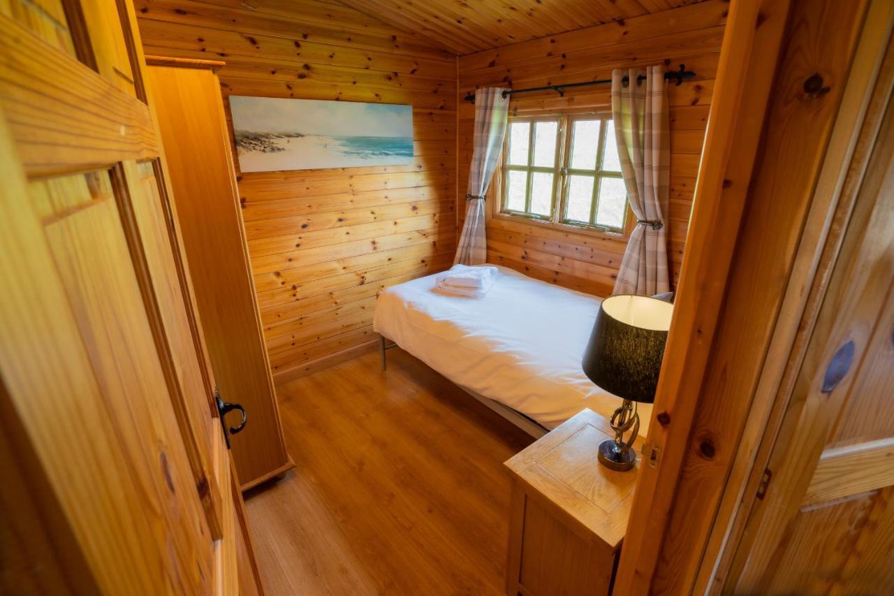 Wall Eden Farm - Luxury Log Cabins And Glamping Highbridge Extérieur photo