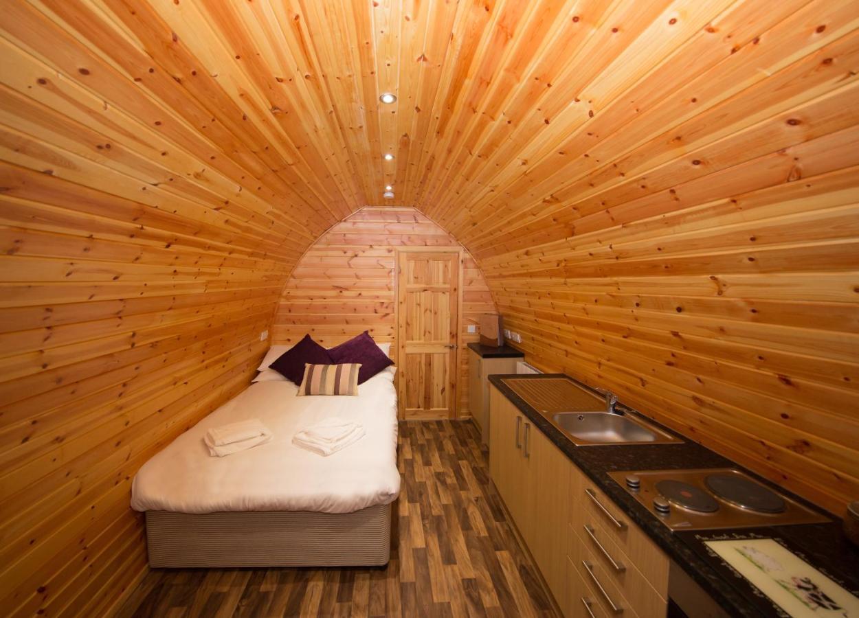 Wall Eden Farm - Luxury Log Cabins And Glamping Highbridge Extérieur photo